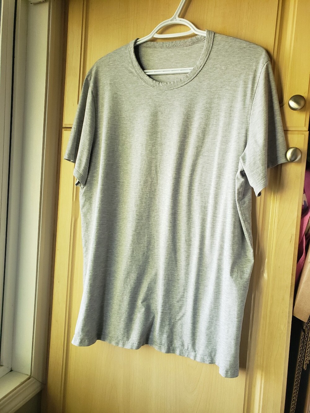 Lululemon Cotton Men's Crew Neck Short Sleeve T-Shirt - Light Gray